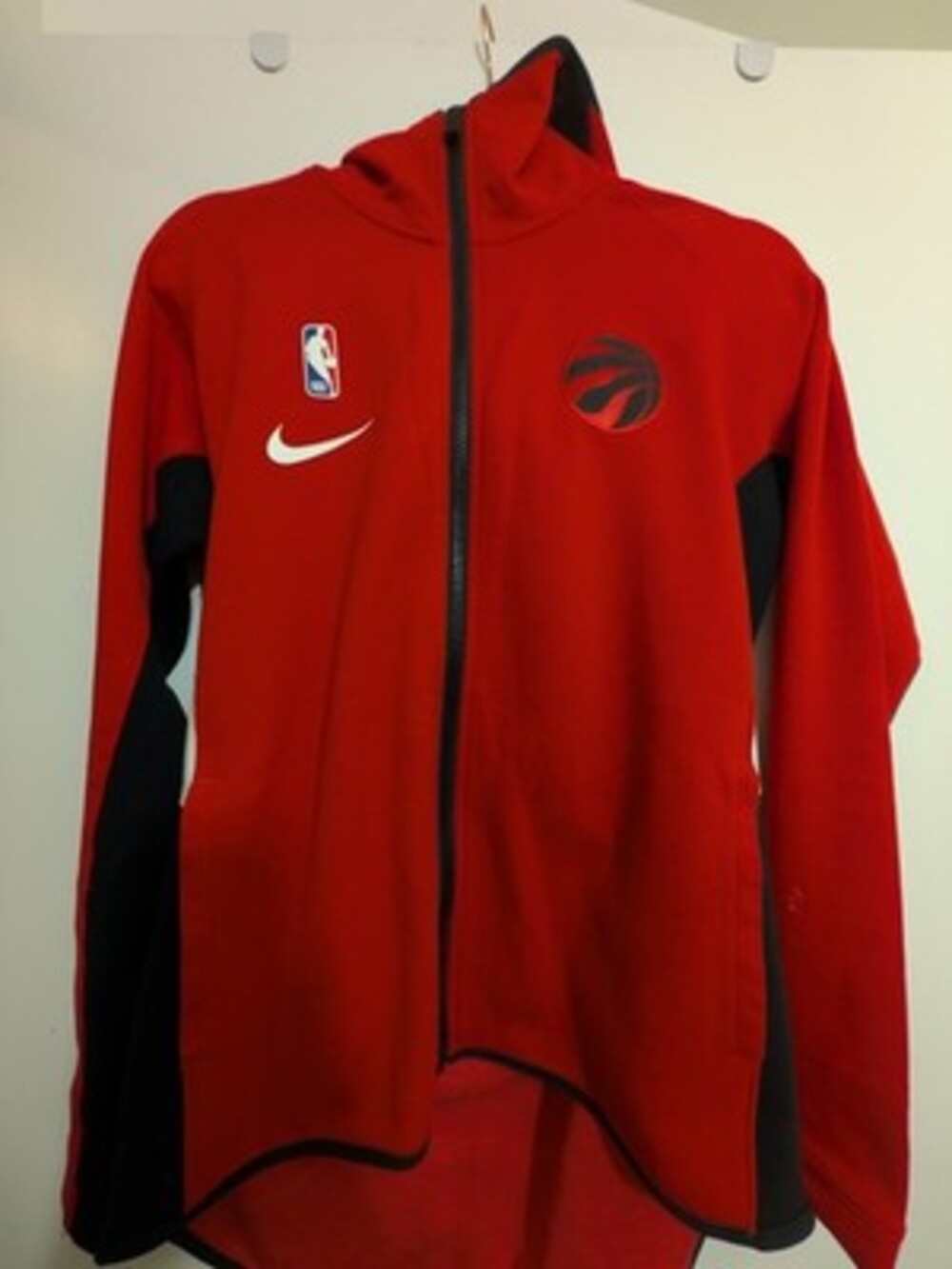 Nike Red Toronto Raptors Showtime Raglan Performance - Full-Zip Hoodie Women Med